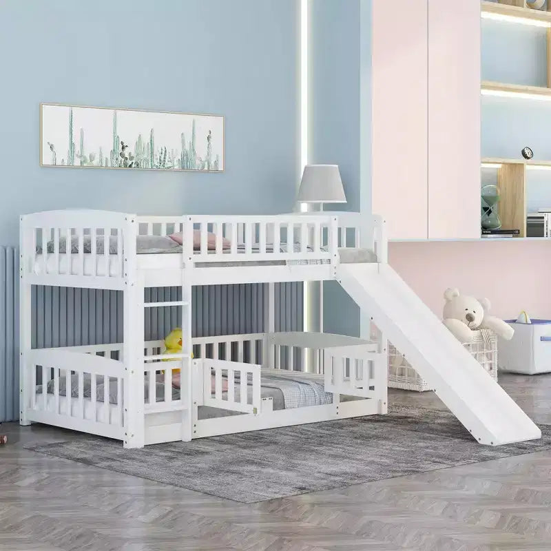 Lit superposé bas au design polyvalent avec échelle intégrée et toboggan