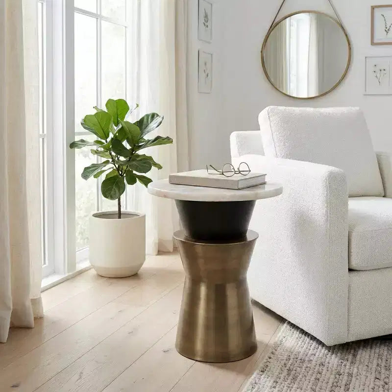Decorative Round End and Side Table for Small Spaces - Agate Top with Metal Base for Living Room and Bedroom Decor - 20, Gold & White